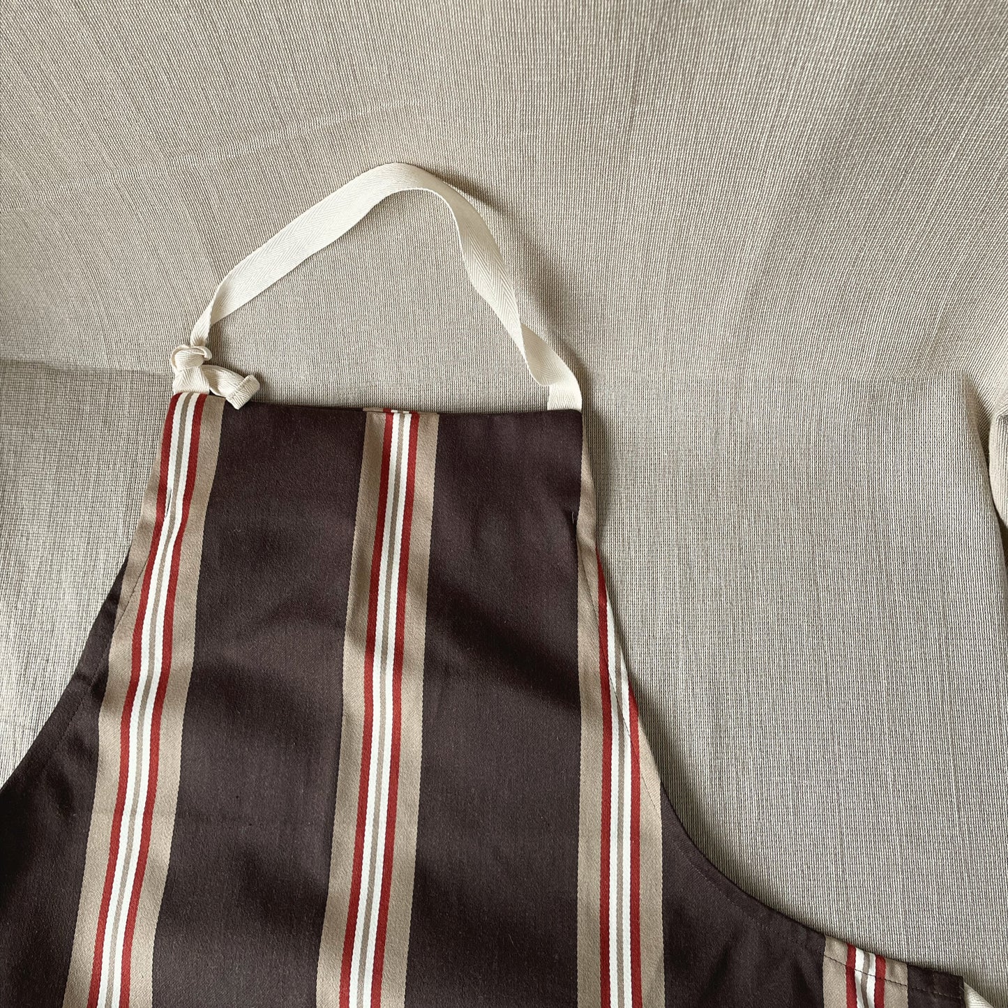 Delantal Rayas Chocolate